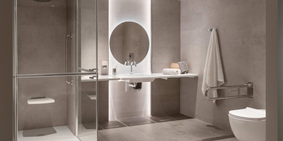 ESPACIOS ACCESIBLES: TRANSFORMA TU BAÑO EN UN LUGAR PRÁCTICO